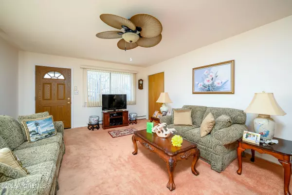 Toms River, NJ 08757,910 Jamaica Boulevard