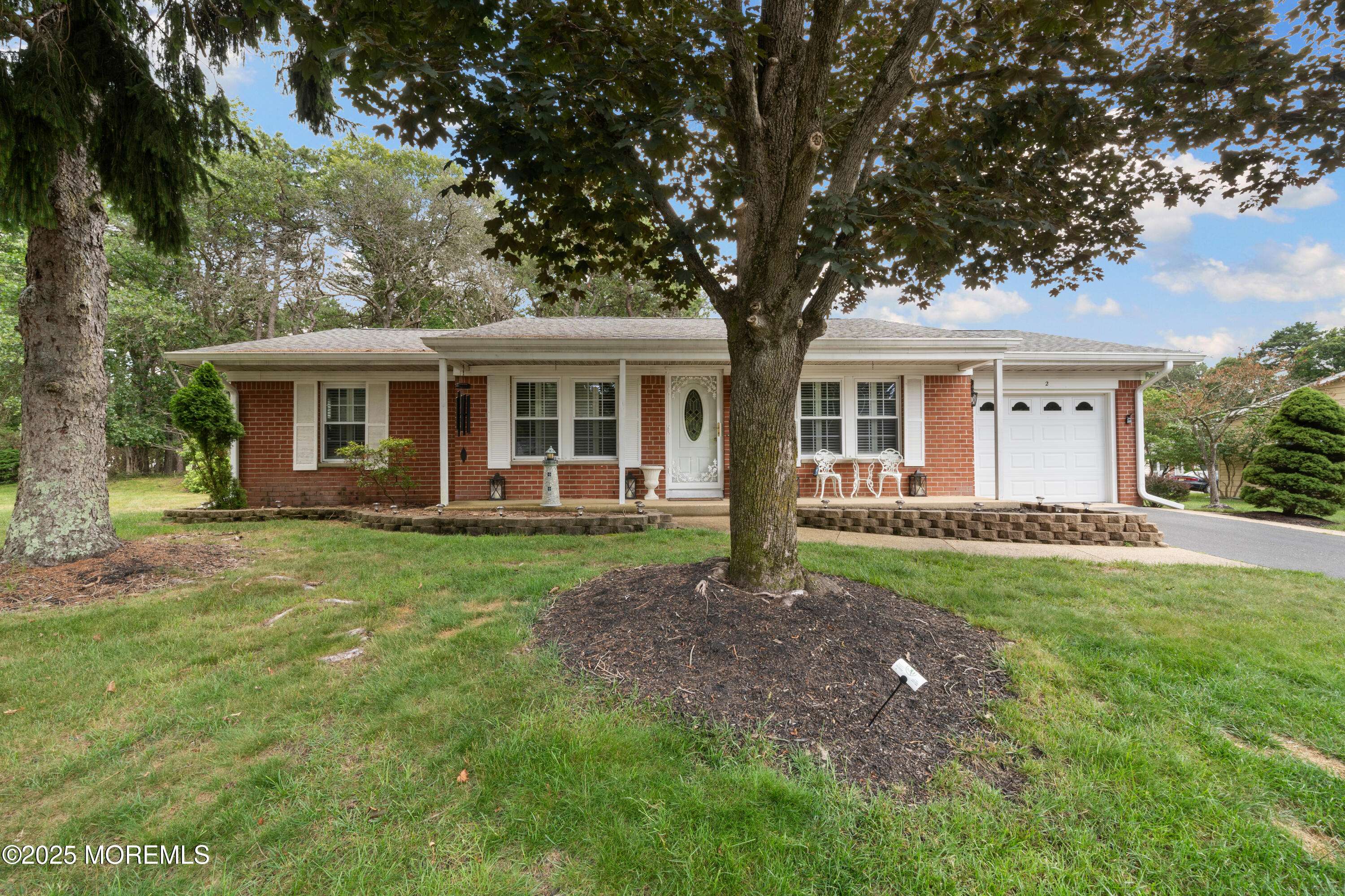 Whiting, NJ 08759,2 Deacon Court