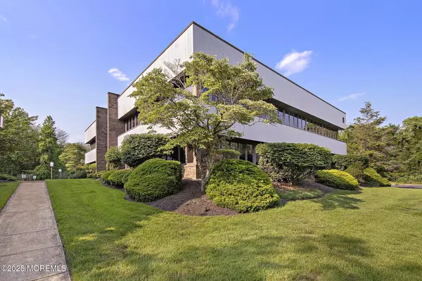 Oakhurst, NJ 07755,257 Monmouth Road #1B & 2B