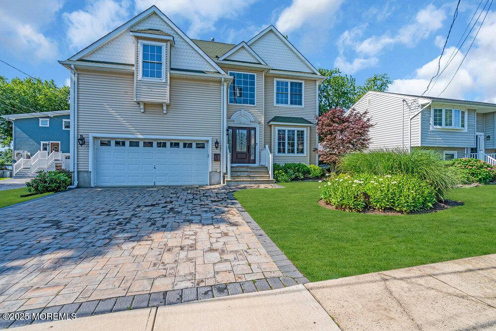 Spring Lake, NJ 07762,419 Central Avenue