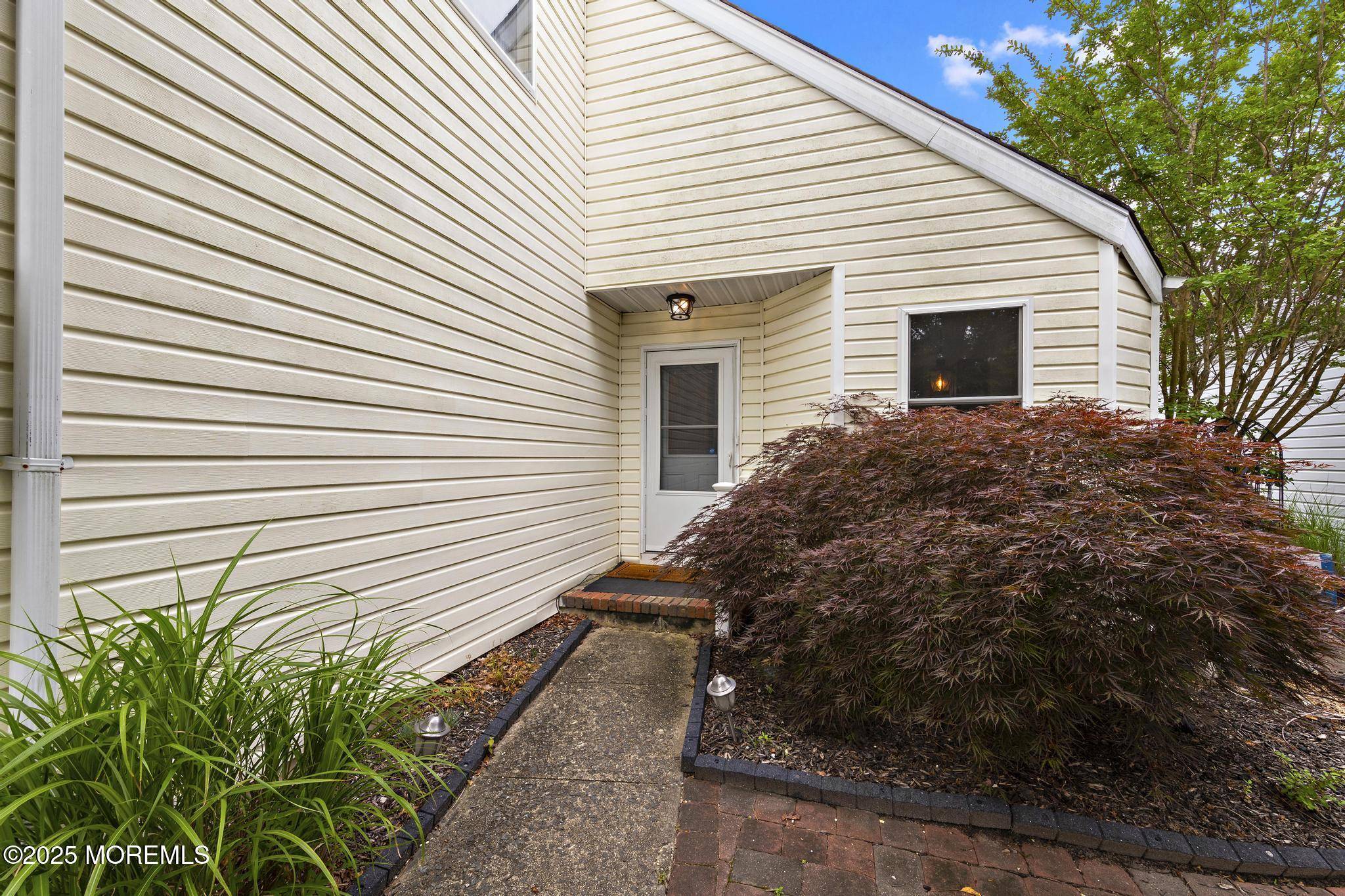 Manahawkin, NJ 08050,107 Deerfield Drive