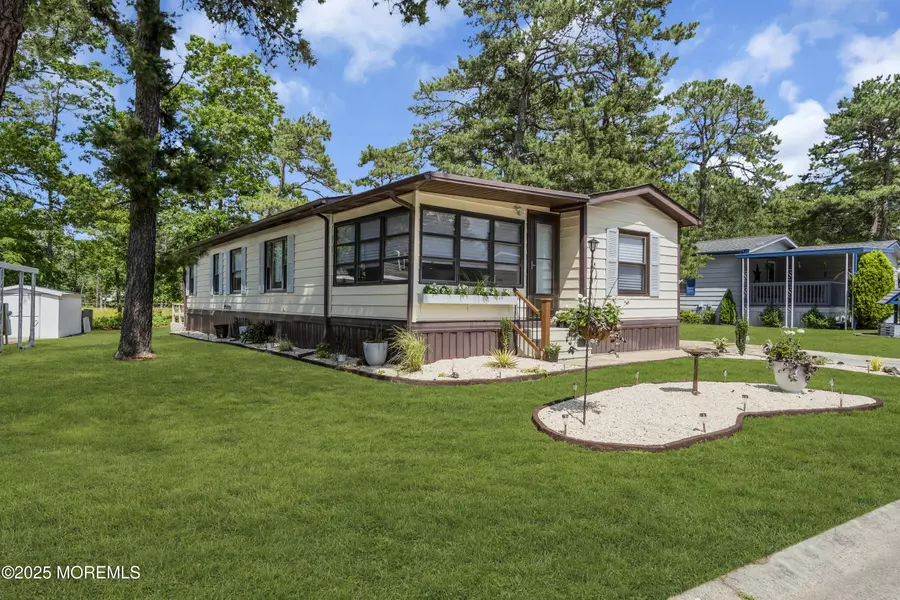 3 Casey Court, Barnegat, NJ 08005