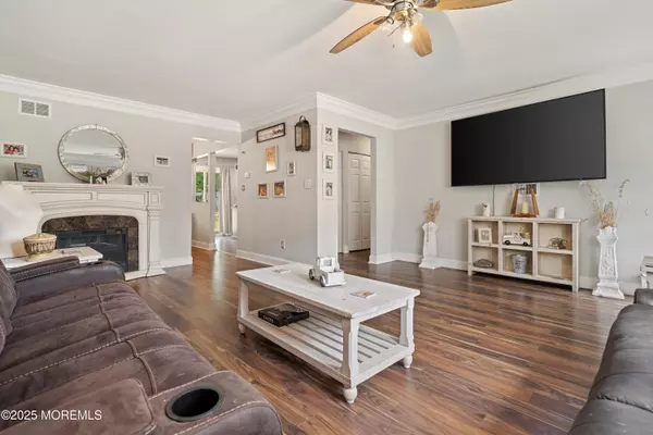 Barnegat, NJ 08005,102 Barnegat Boulevard S