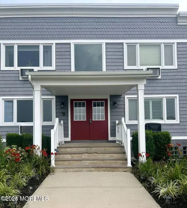 210 Fifth Avenue #33, Belmar, NJ 07719