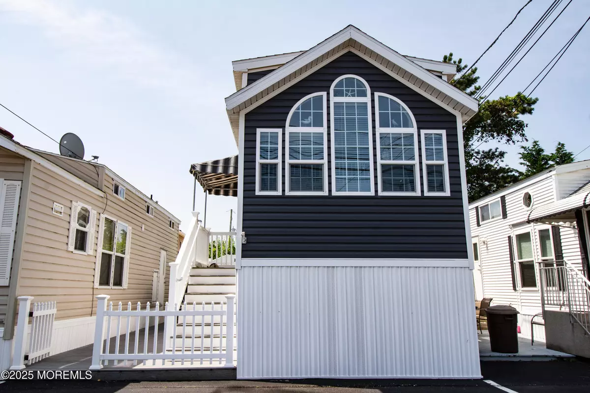 Seaside Park, NJ 08752,37 15th Avenue