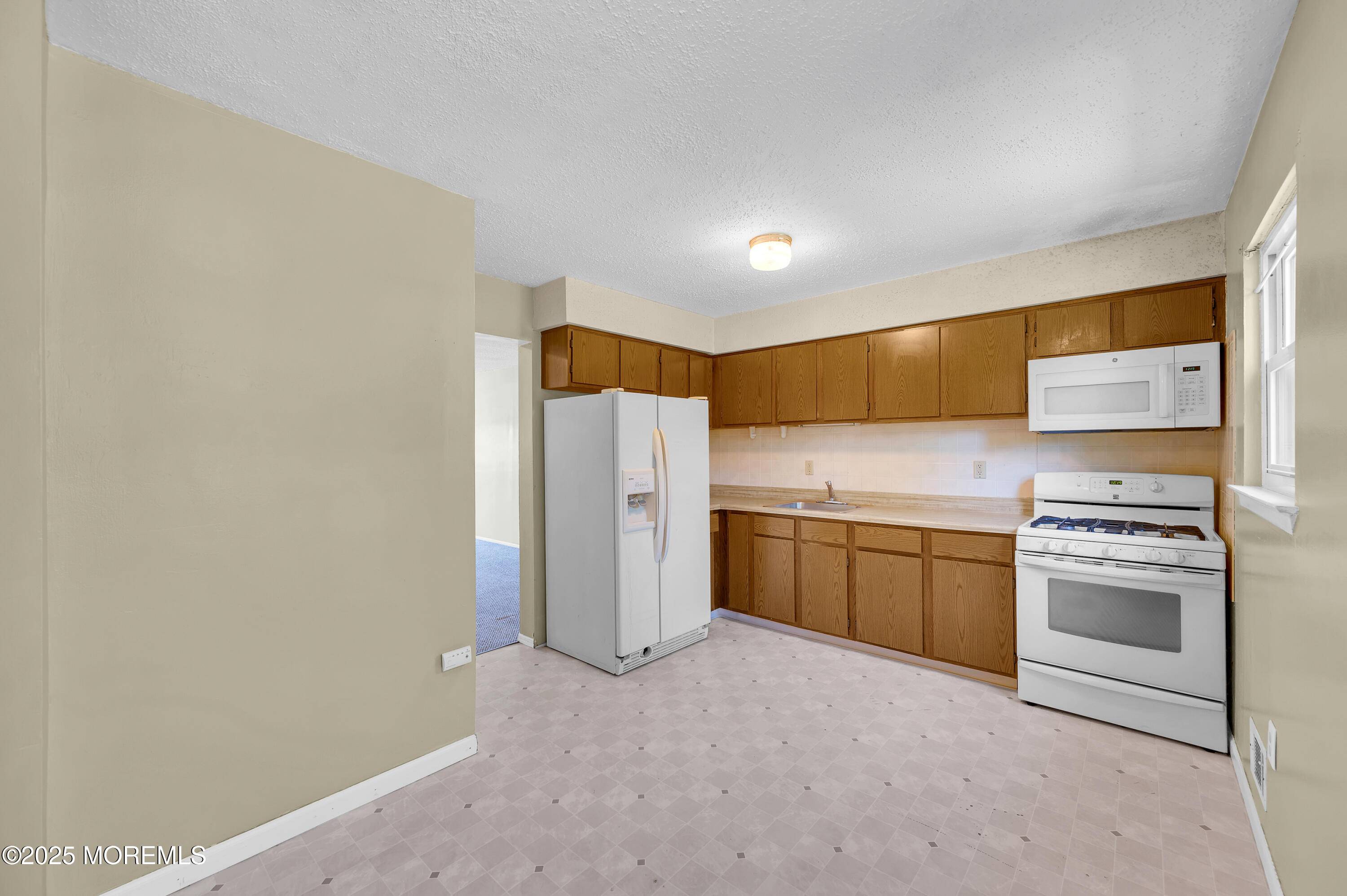 Brick, NJ 08724,924 Kims Court