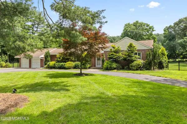 Holmdel, NJ 07733,41 Van Brackle Road