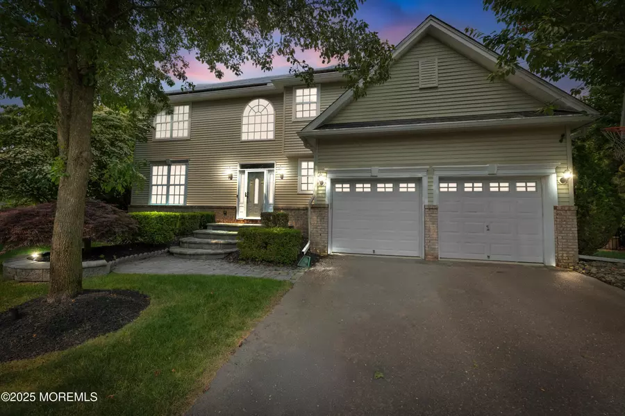16 Moorland Boulevard, Monroe, NJ 08831