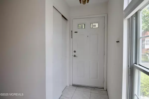 Freehold, NJ 07728,32 Carnaby Close