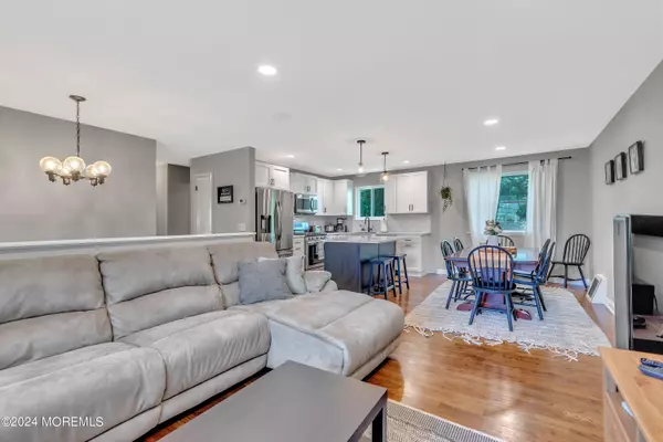 Long Branch, NJ 07740,25 W Hillsdale Avenue