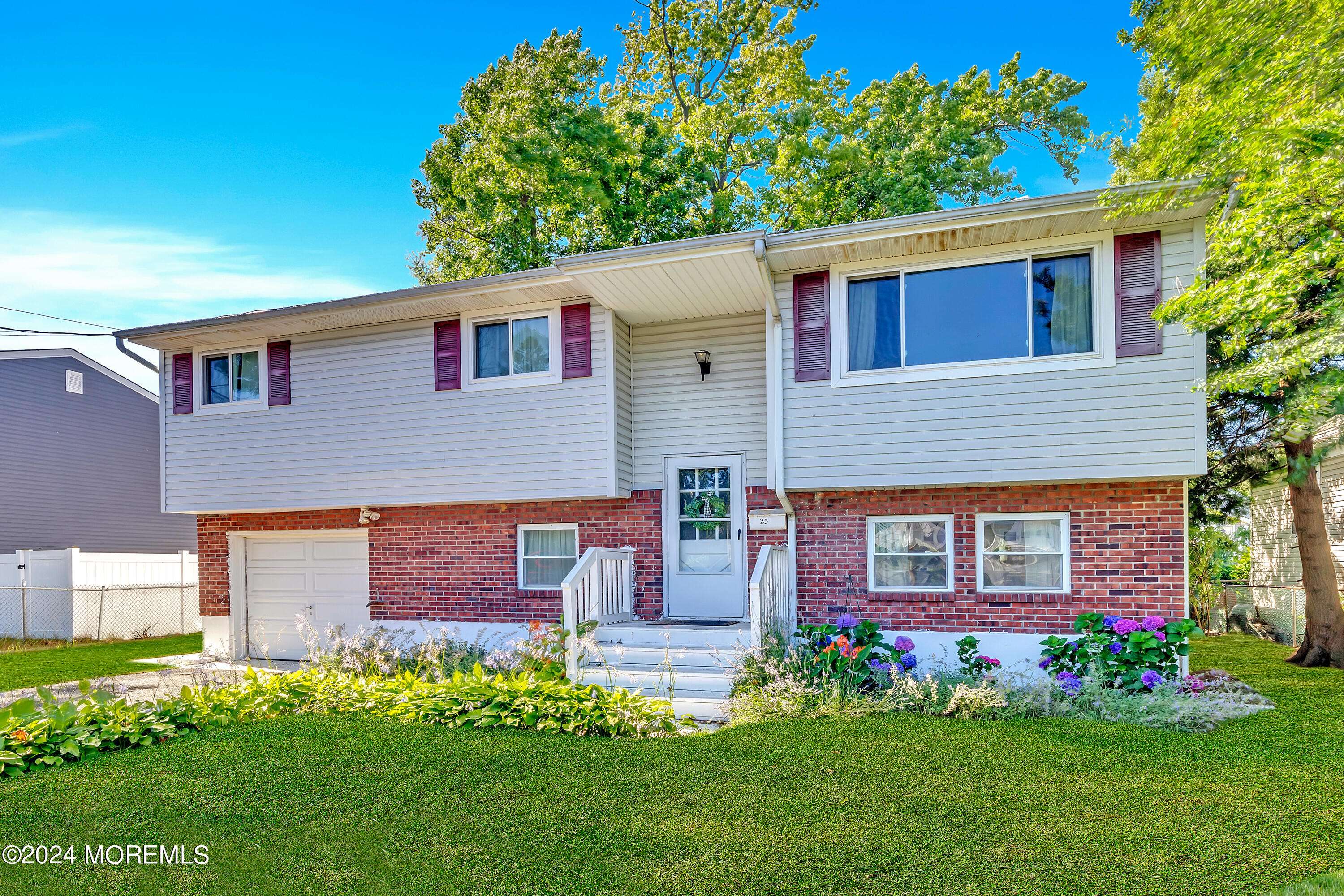 25 W Hillsdale Avenue, Long Branch, NJ 07740