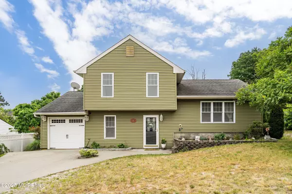 Barnegat, NJ 08005,39 Georgetown Boulevard