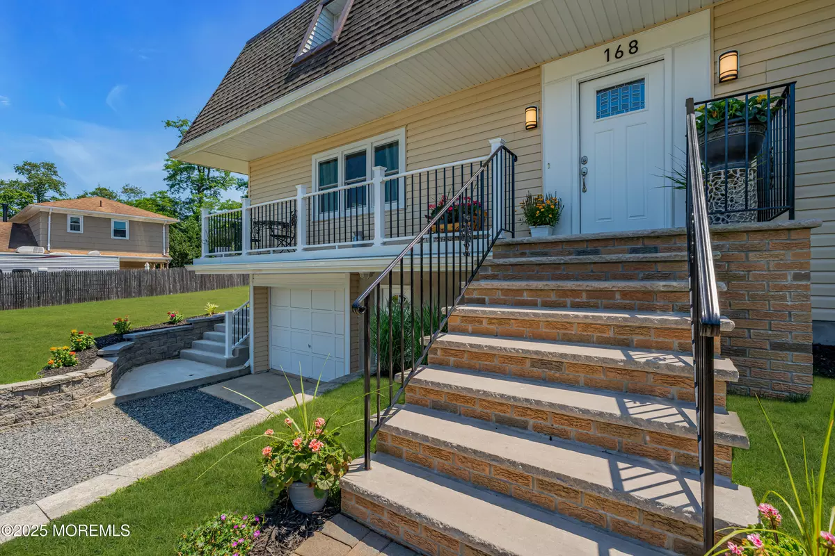 Belford, NJ 07718,168 Leonardville Road