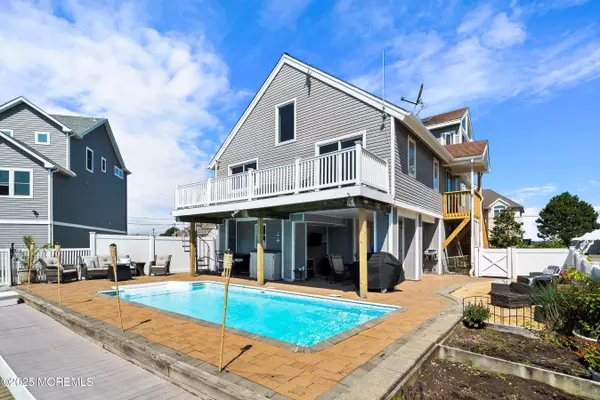 Forked River, NJ 08731,1043 Montauk Drive