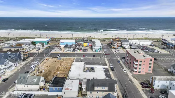 Seaside Heights, NJ 08751,28 Fremont Avenue #B12