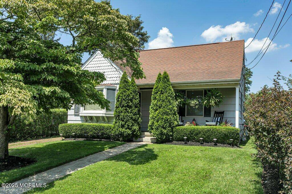 23 Jackson Street, Fair Haven, NJ 07704