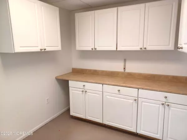 Point Pleasant, NJ 08742,3101 Bridge Avenue #A