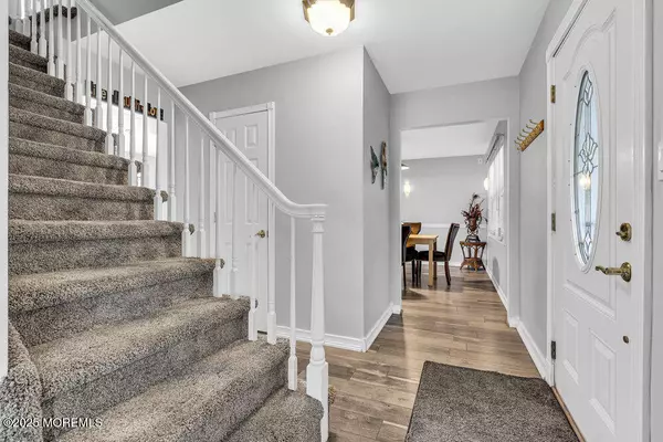 Aberdeen, NJ 07747,15 Inglewood Lane