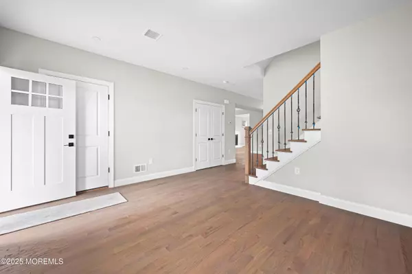 Port Monmouth, NJ 07758,6 Mercer Avenue