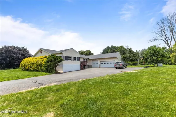 120 Jonathan Holmes Road, Upper Freehold, NJ 08501