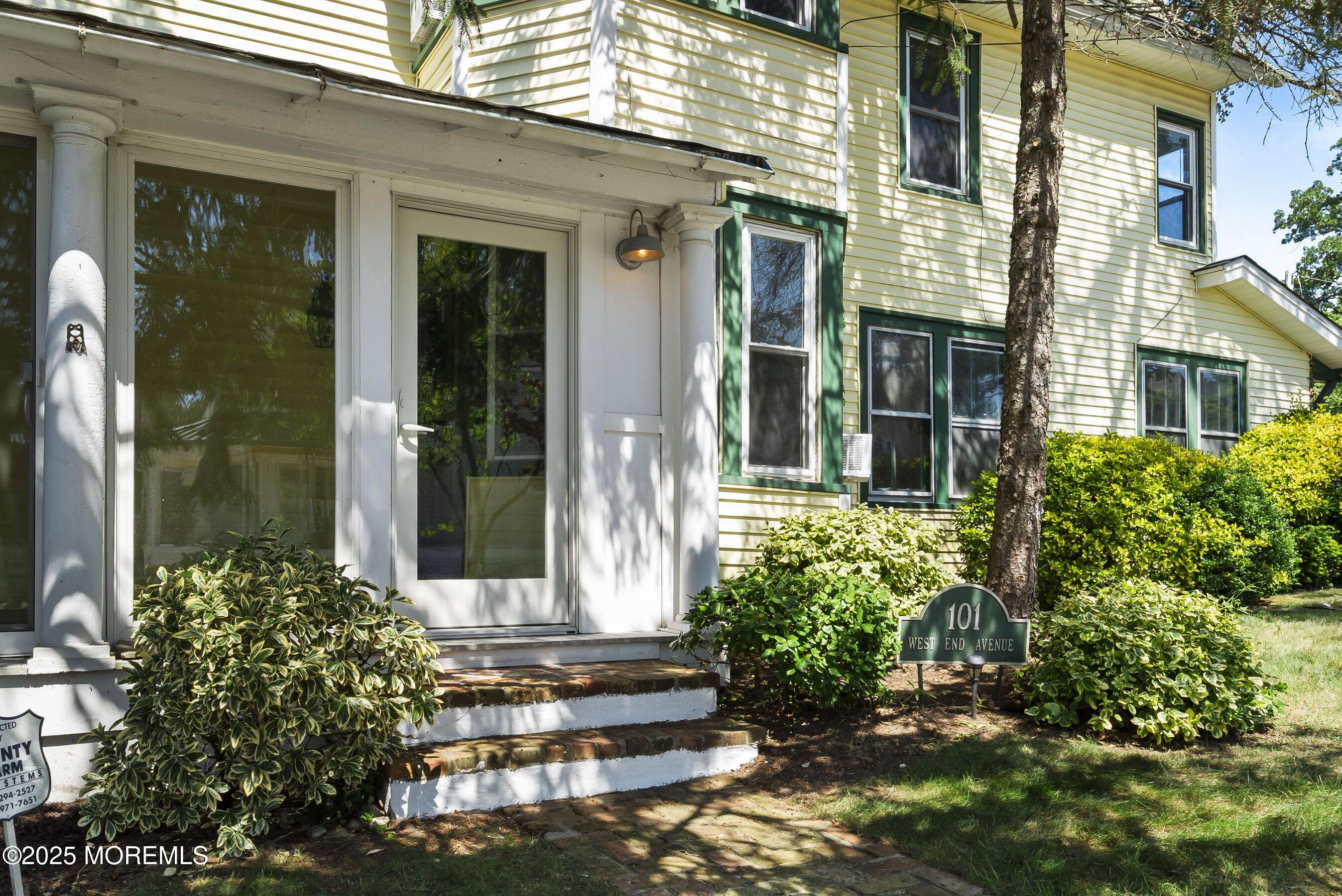Island Heights, NJ 08732,101 W End Avenue
