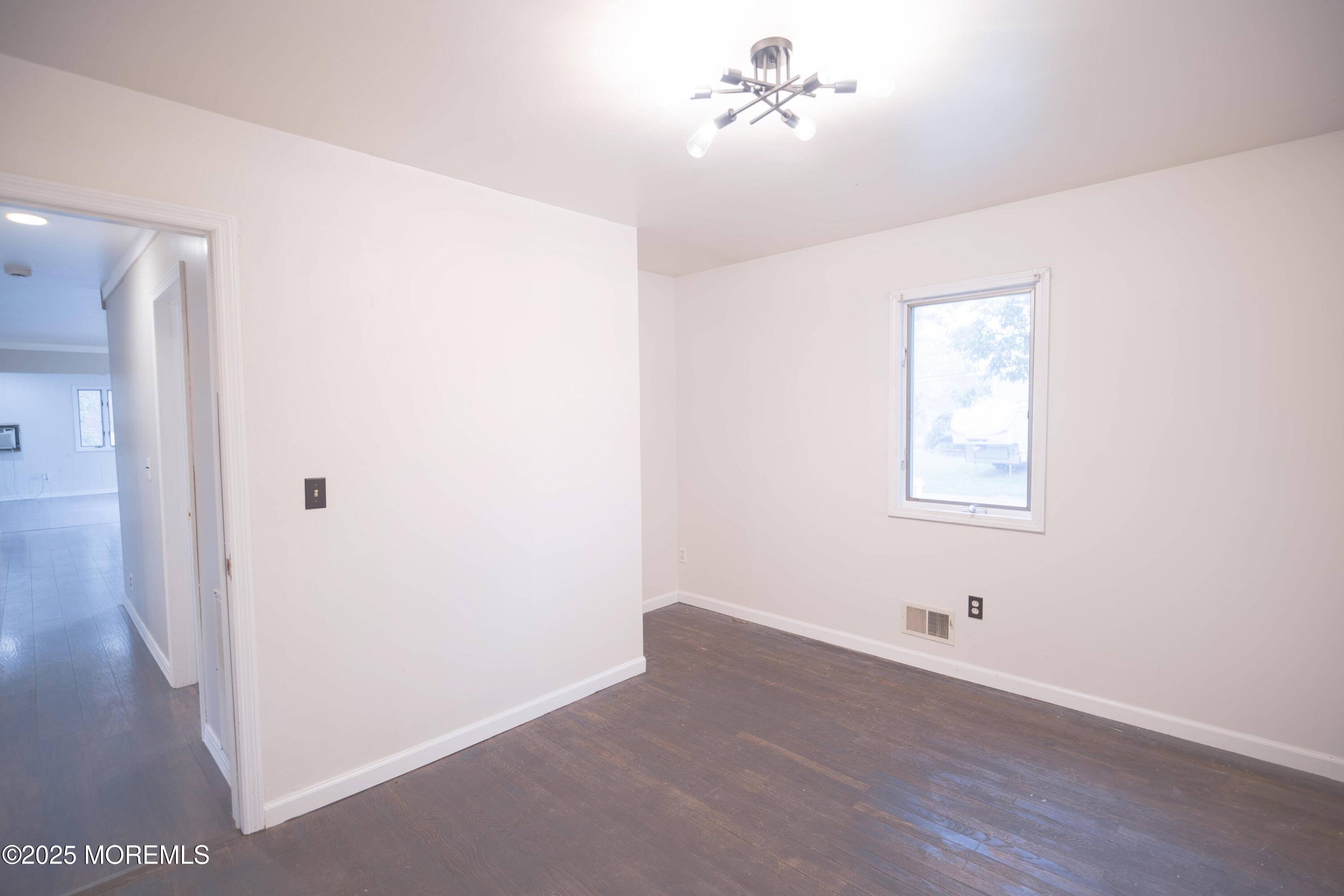 Toms River, NJ 08753,585 Shady Lane