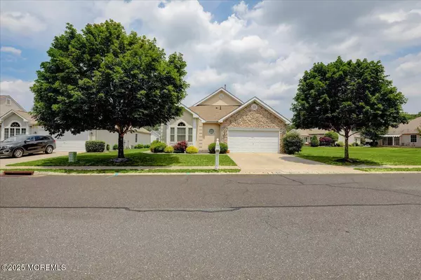 Jackson, NJ 08527,4 Long Bay Road