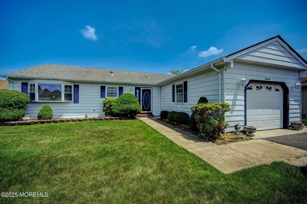 Berkeley, NJ 08721,18 Leighton Court