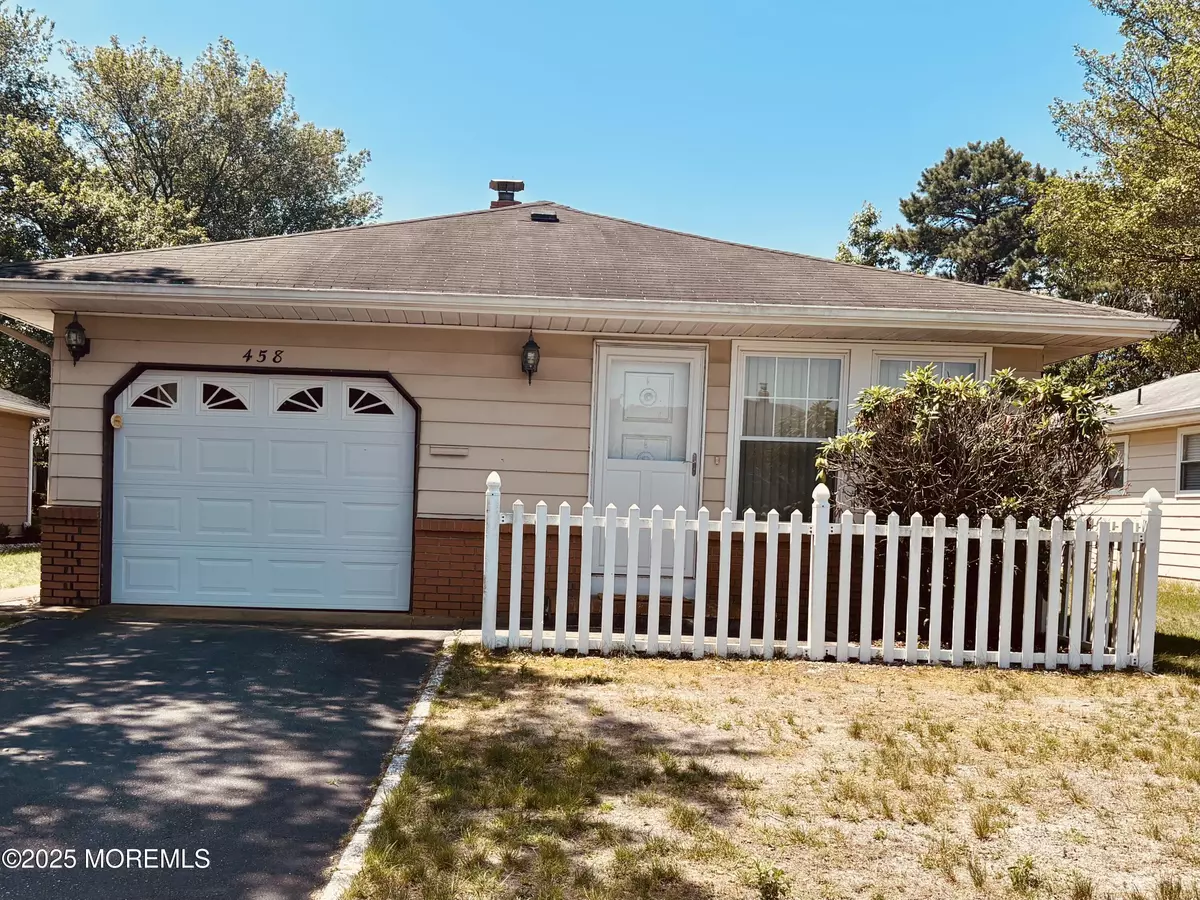 Toms River, NJ 08757,458 Jamaica Boulevard
