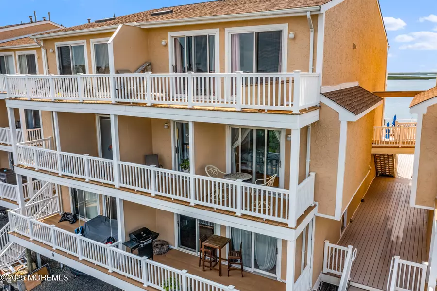 401 Bay Shore Drive #8B, Barnegat, NJ 08005