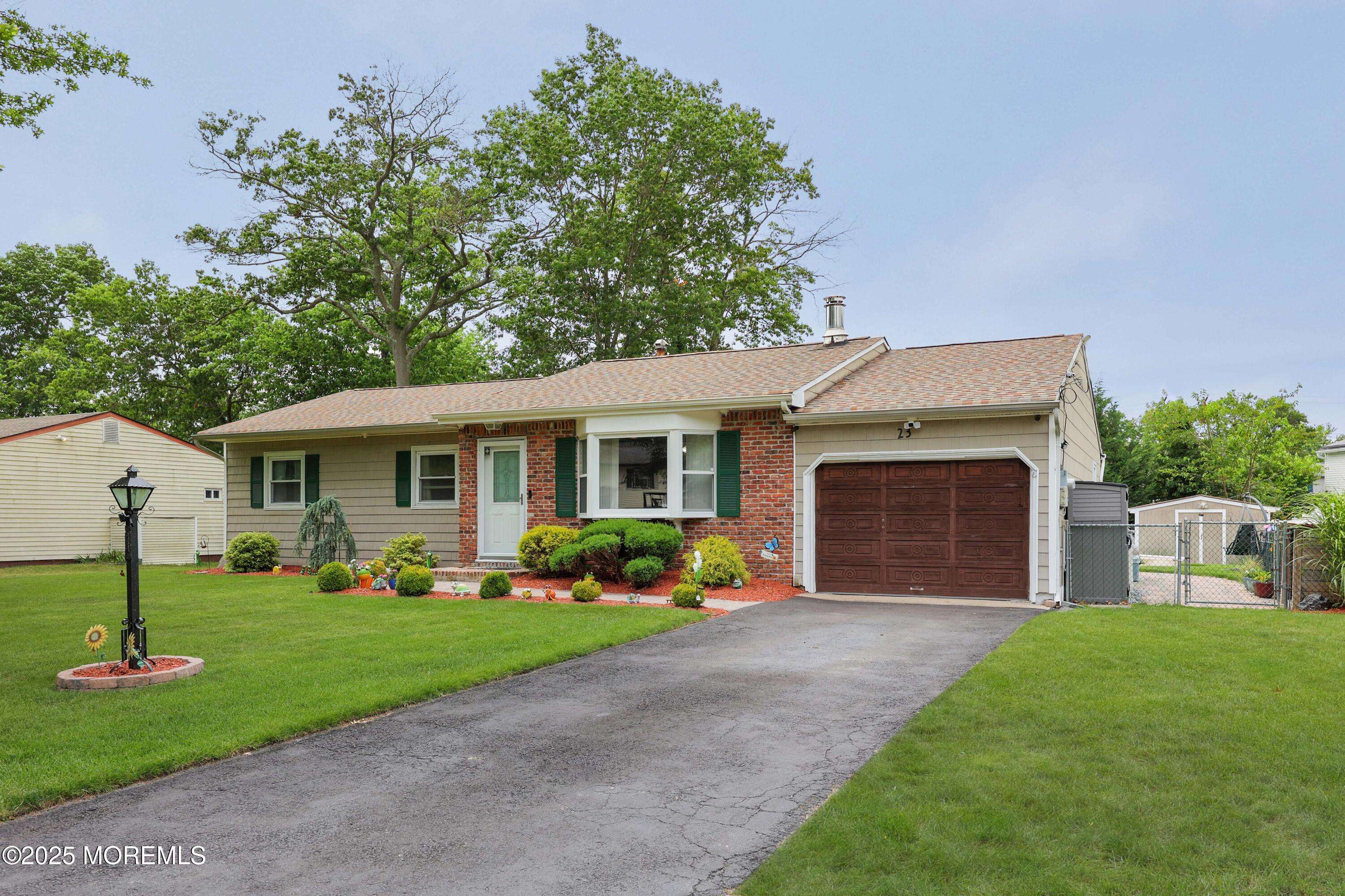 Toms River, NJ 08755,23 Bailey Avenue