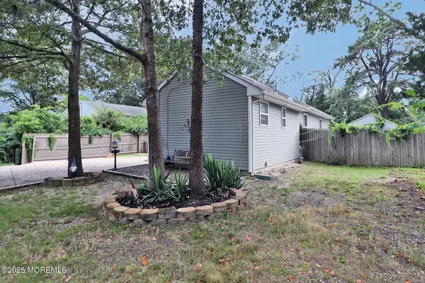 Waretown, NJ 08758,46 Bryant Road