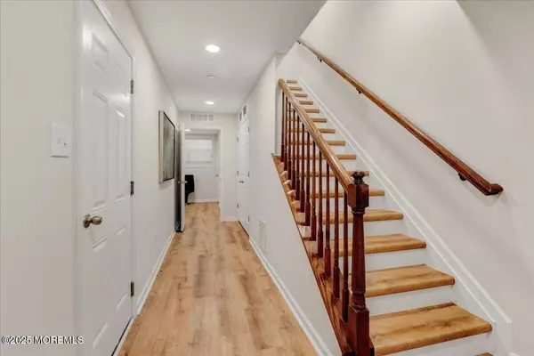 Freehold, NJ 07728,108 Warbler Way