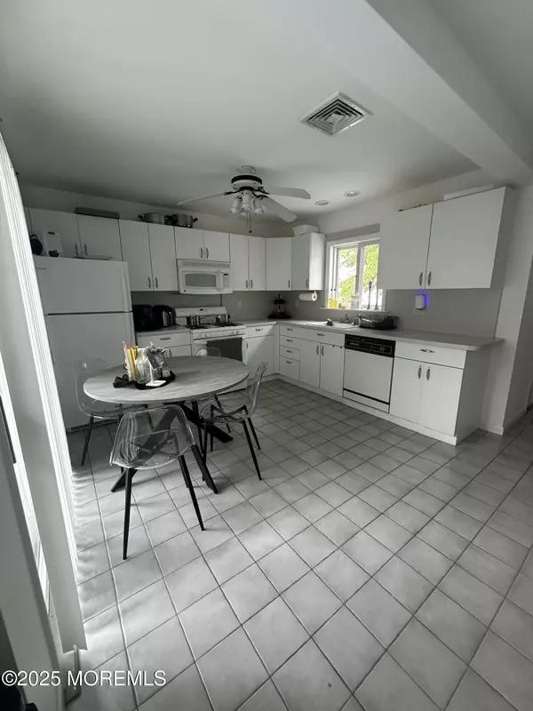 Ocean Twp, NJ 07755,36 Whalepond Road #rear