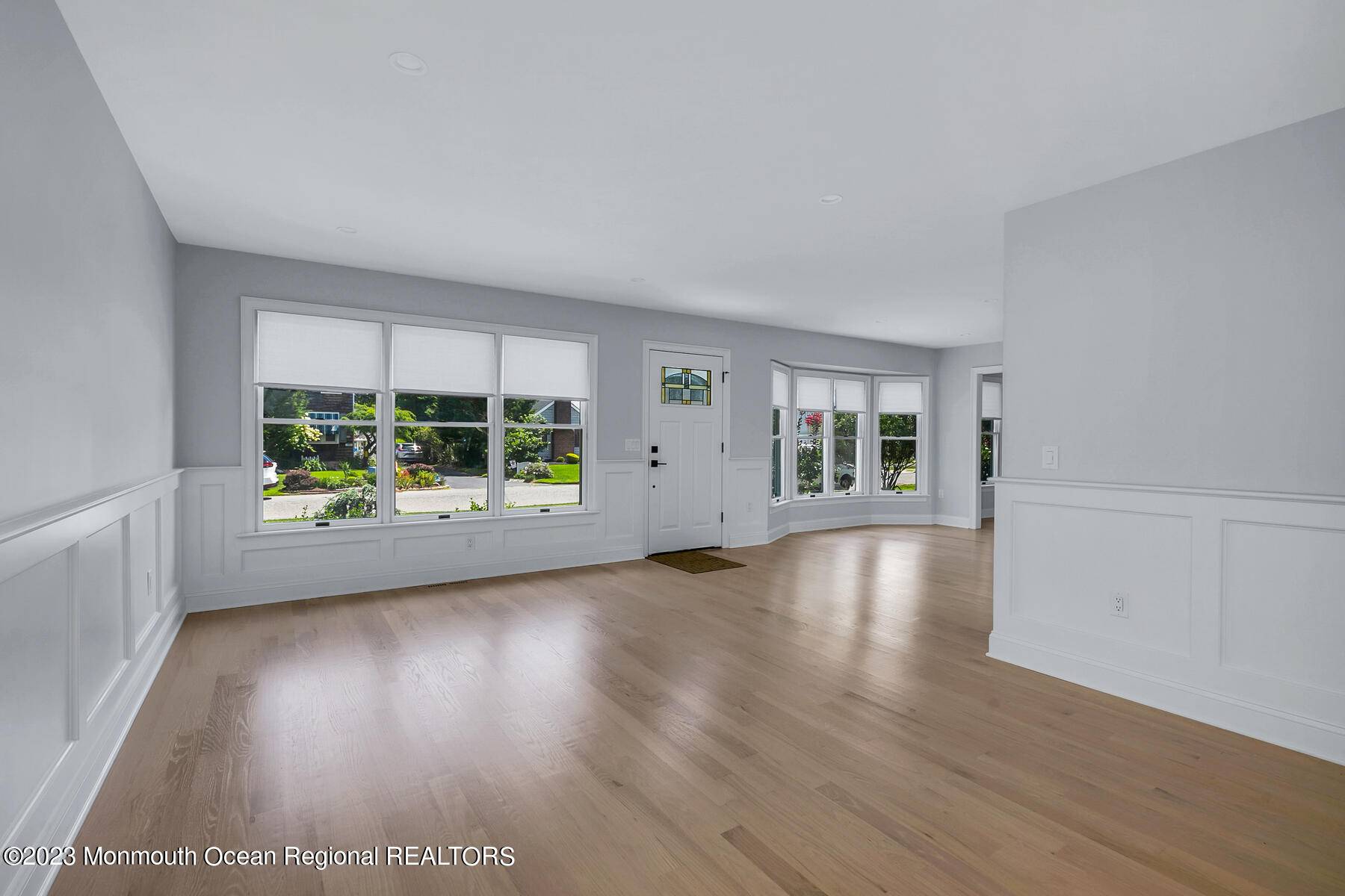 Eatontown, NJ 07724,32 College Avenue