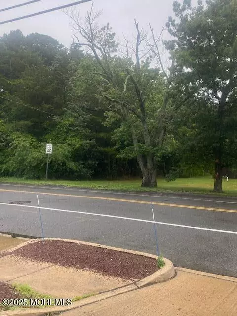Toms River, NJ 08753,24302438 Church Road