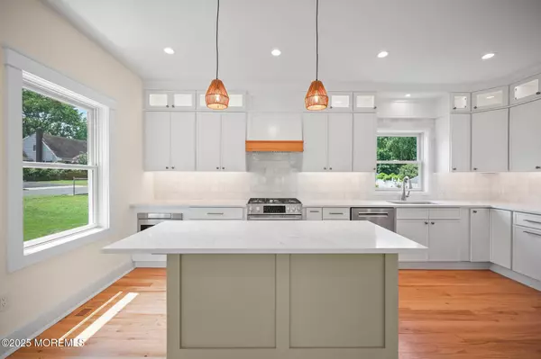 Leonardo, NJ 07737,569 Ocean Boulevard