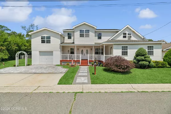 413 Sullivan Place, Union Beach, NJ 07735