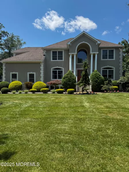 284 Friendship Road, Howell, NJ 07731