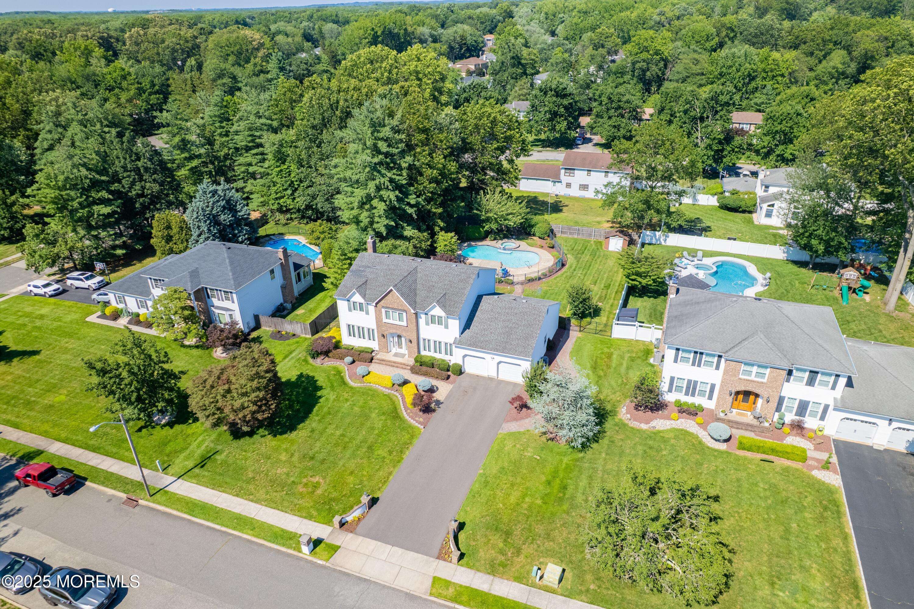 Manalapan, NJ 07726,18 Rowena Road