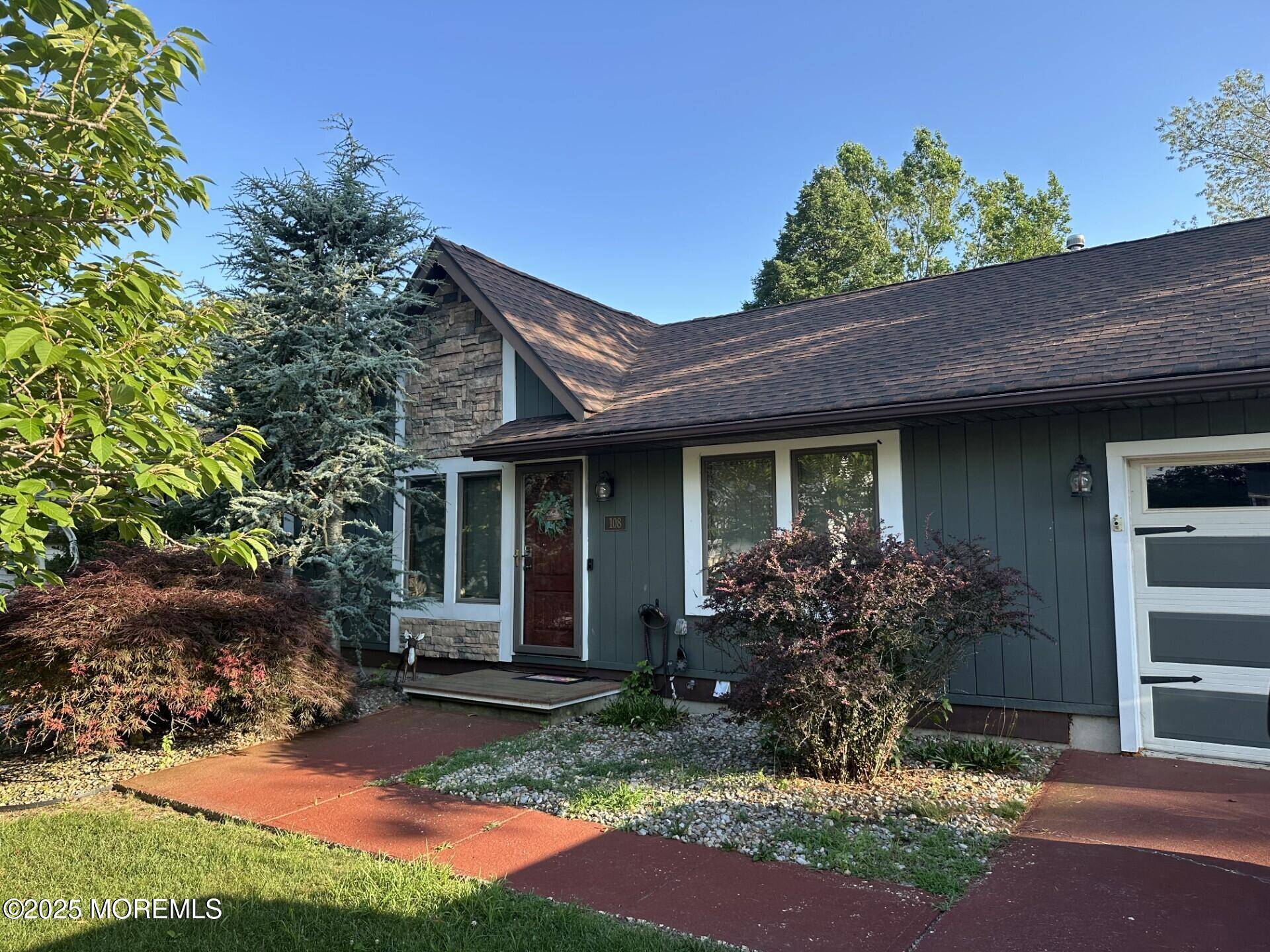 Little Egg Harbor, NJ 08087,108 Country Club Boulevard