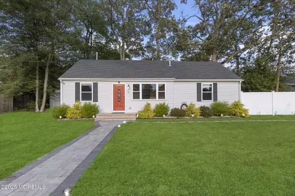 21 Scoop Road, Brick, NJ 08723
