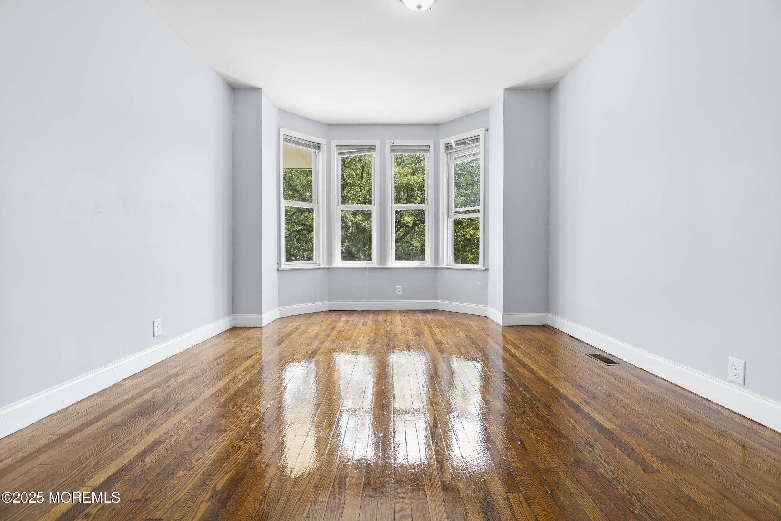Newark, NJ 07104,440 Summer Avenue