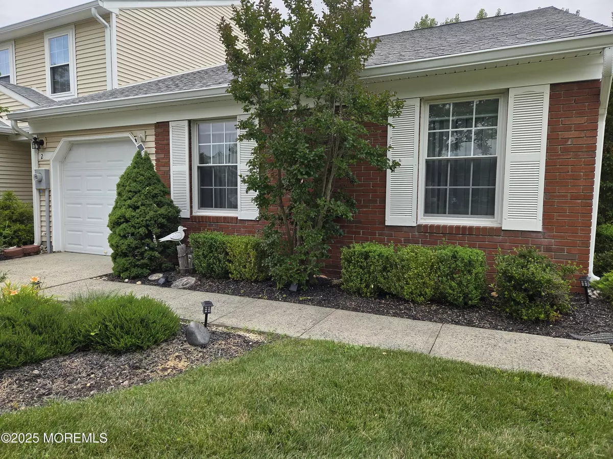 Eatontown, NJ 07724,2 Birch Lane