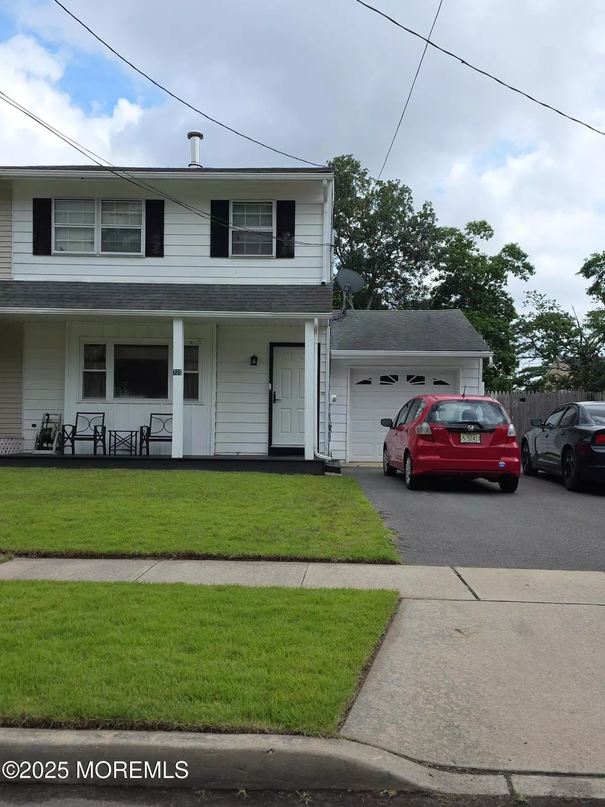 Lakehurst, NJ 08733,722 Maple Street