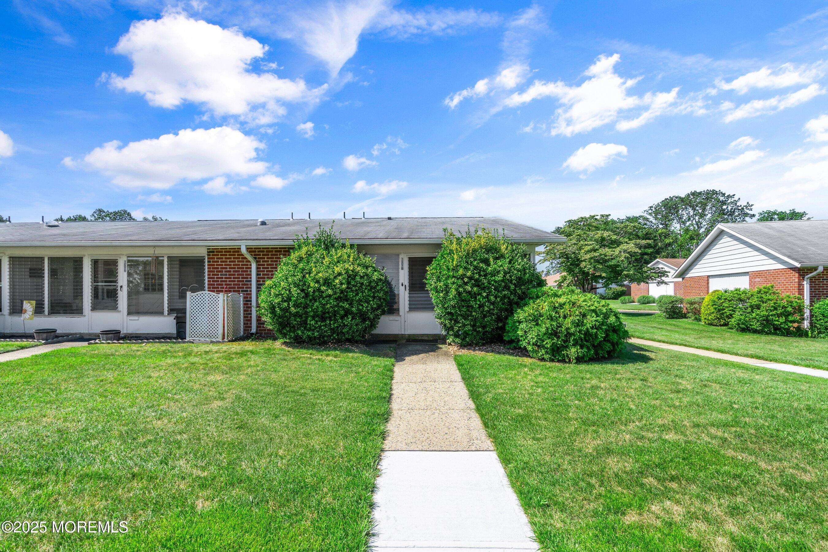 Lakewood, NJ 08701,1207 Shetland Drive