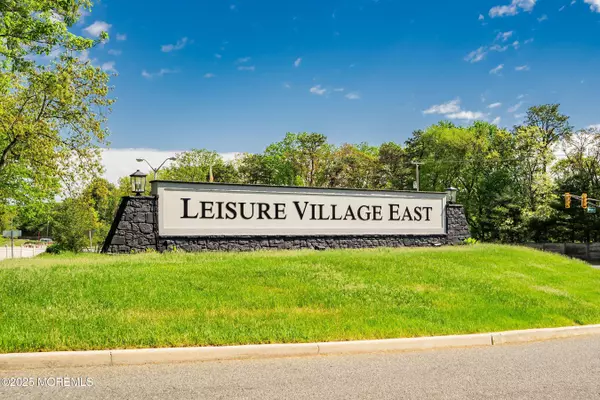 Lakewood, NJ 08701,1207 Shetland Drive