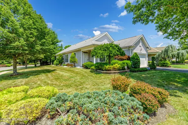 Jackson, NJ 08527,32 Waltham Way