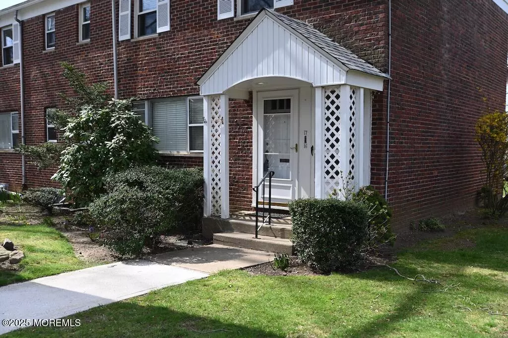 Red Bank, NJ 07701,16 Manor Drive