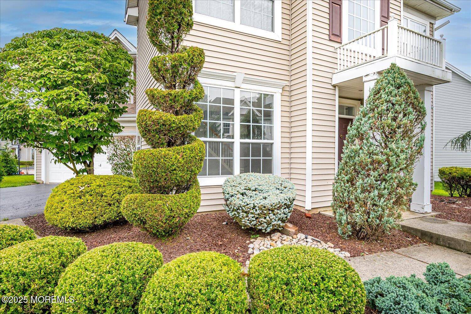 Morganville, NJ 07751,8 Isabel Court